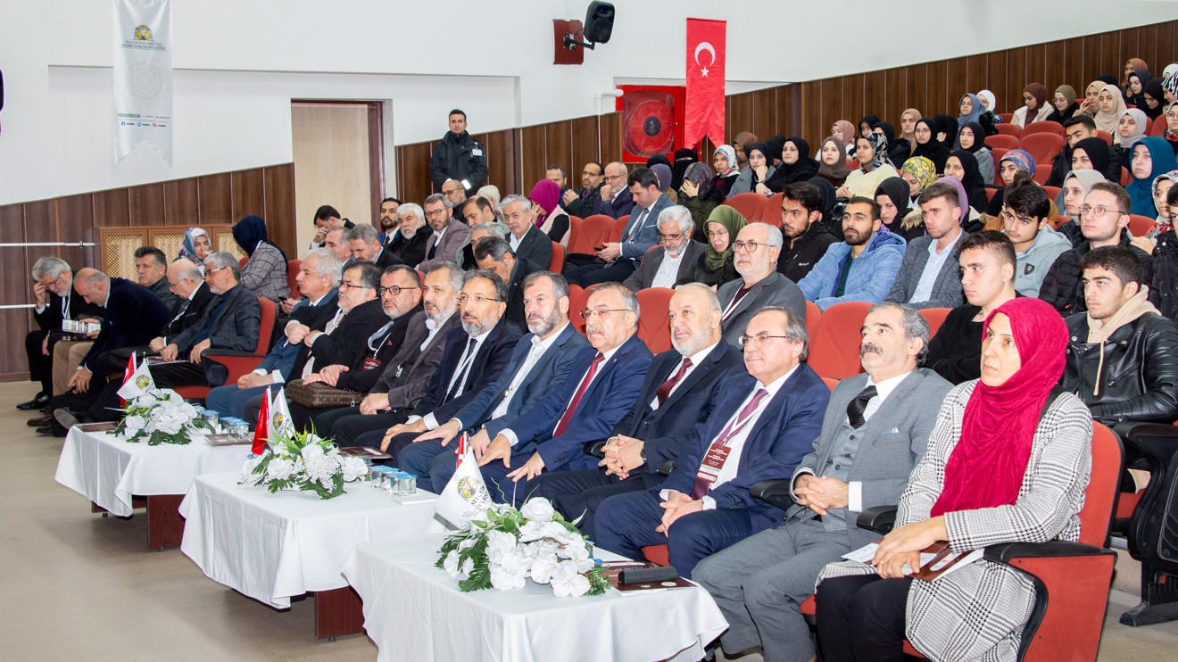 Selçuk Üniversitesinde “VII. Uluslararası Mevlana ve Dostluk Sempozyumu” düzenlendi 